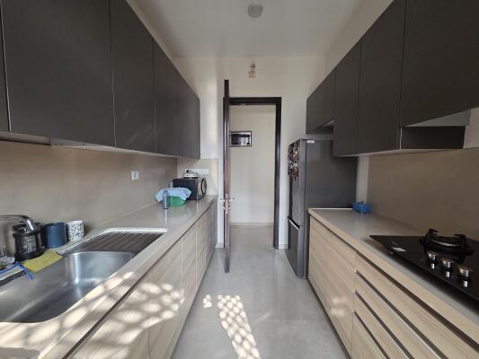 2 BHK Flat in Balkum, Thane