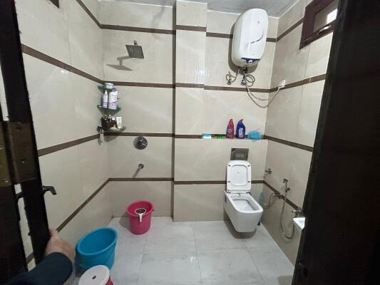 2 BHK Independent Builder Floor in Sector 16 Rohini, Delhi