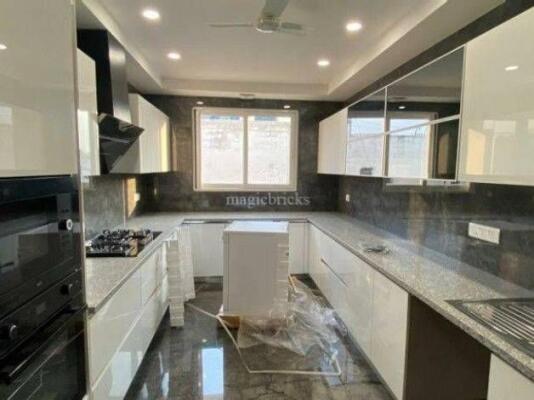 4 BHK Independent Builder Floor in New Friends Colony, Delhi