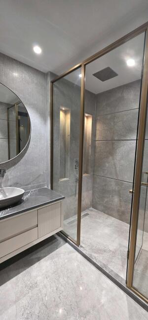 4 BHK Independent Builder Floor in Block-A, DLF City Phase 1, Gurgaon
