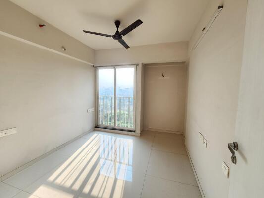 2 BHK Flat in Majiwada, Thane
