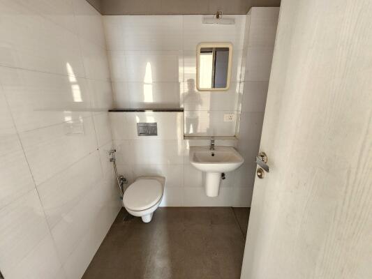 2 BHK Flat in Majiwada, Thane