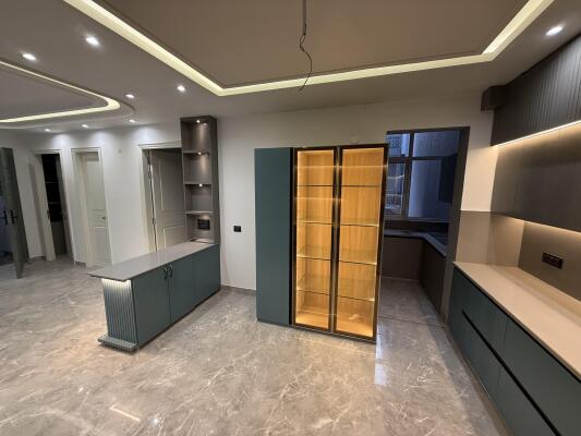 4 BHK Independent Builder Floor in Sector 9, Gurgaon