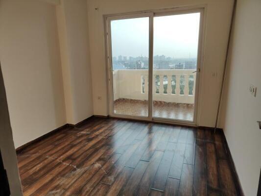 4 BHK Flat in Sector 70, Faridabad