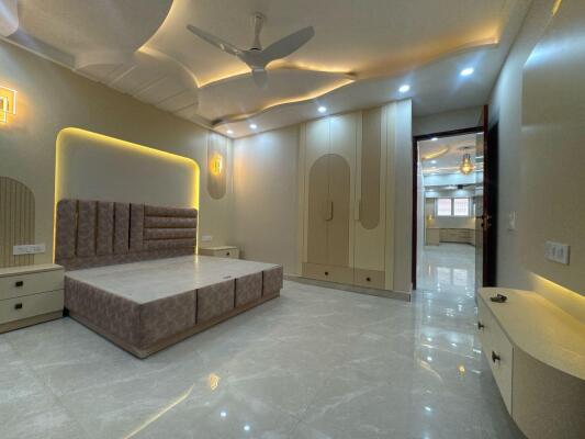 4 BHK Independent Builder Floor in Shakti Khand 3, Ghaziabad