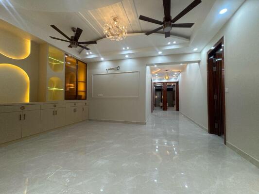 4 BHK Independent Builder Floor in Shakti Khand 3, Ghaziabad