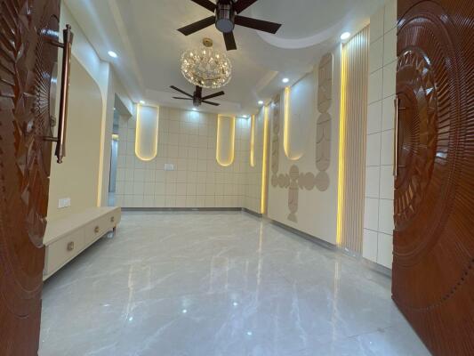 4 BHK Independent Builder Floor in Shakti Khand 3, Ghaziabad