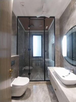 4 BHK Independent Builder Floor in Sarvodaya Enclave, Delhi