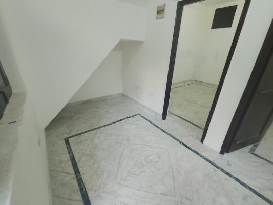 1 Bedroom House in Beta 2, Greater Noida