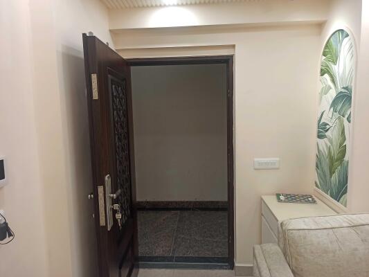 2 BHK Flat in Shahpur Bamheta, Ghaziabad