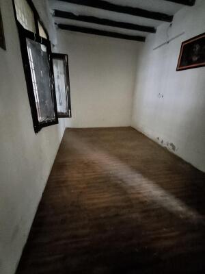 2 Bedroom House in Sigma 4, Greater Noida