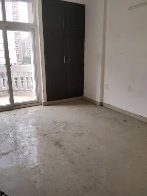 2 BHK Flat in Sector 76, Noida