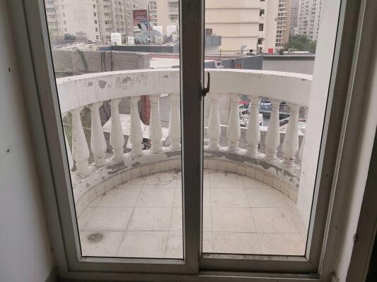 2 BHK Flat in Sector 76, Noida