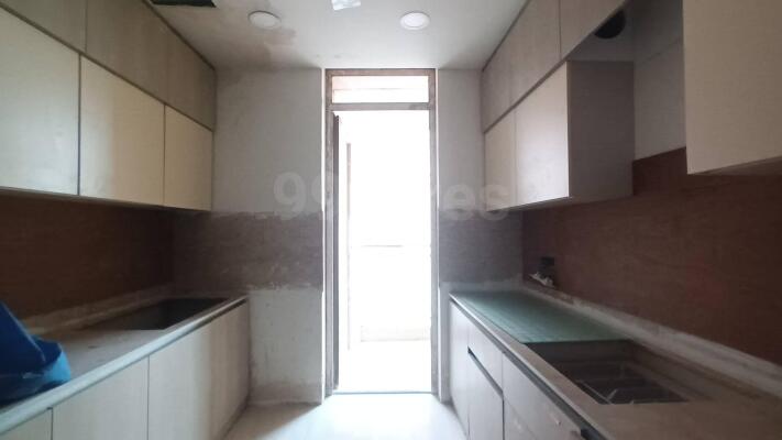 4 BHK Flat in Sector 50, Noida