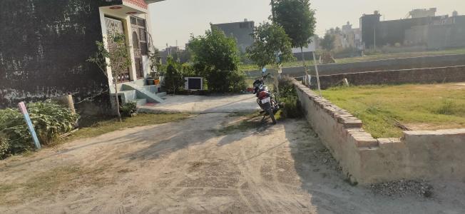 Residential land / Plot in Sector 143B, Noida