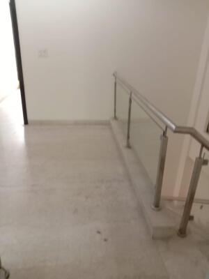 8 Bedroom House in Sector 30, Noida