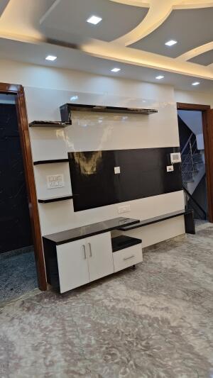3 BHK Independent Builder Floor in Shalimar Bagh, Delhi