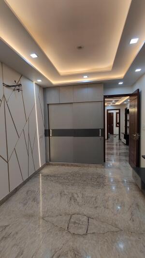 3 BHK Independent Builder Floor in Shalimar Bagh, Delhi