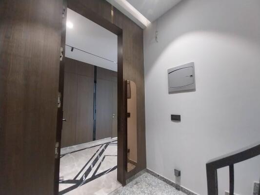 4 BHK Independent Builder Floor in Block A Defence Colony, Delhi