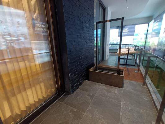 4 BHK Flat in Karol Bagh, Delhi
