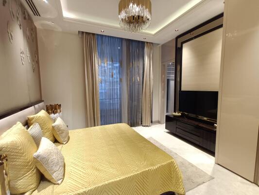 4 BHK Flat in Karol Bagh, Delhi