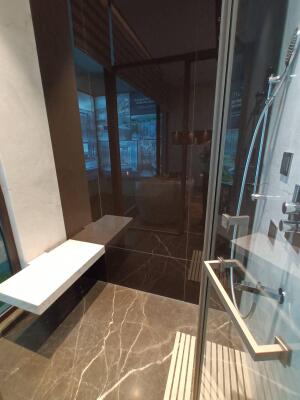 4 BHK Flat in Karol Bagh, Delhi