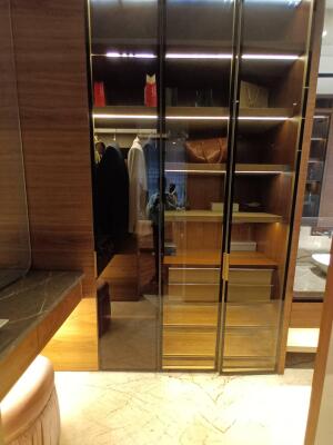 4 BHK Flat in Karol Bagh, Delhi