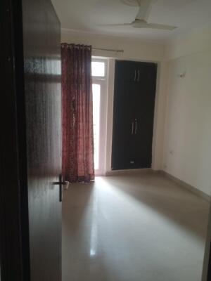 3 BHK Flat in Sector 46, Noida