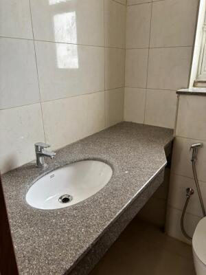 3 BHK Flat in Sector 43, Noida
