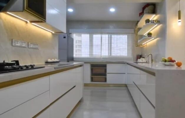 8 Bedroom House in Sector 35, Noida