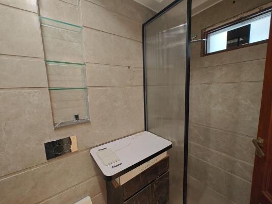 3 BHK Builder Floor in Vivek Vihar Phase 1, Delhi