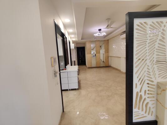 3 BHK Independent Builder Floor in Vivek Vihar Phase 1, Delhi