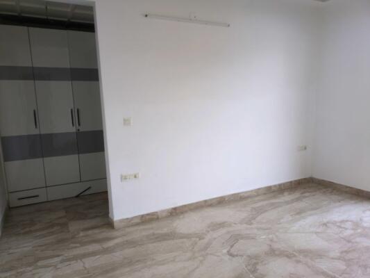 5 BHK Builder Floor in Sector 23A, Gurgaon