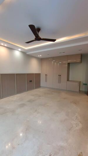 4 BHK Independent Builder Floor in DLF Phase 4, Gurgaon