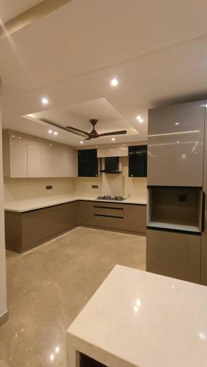 4 BHK Independent Builder Floor in DLF Phase 4, Gurgaon