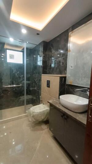 4 BHK Independent Builder Floor in DLF Phase 4, Gurgaon