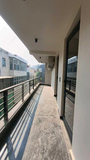 4 BHK Independent Builder Floor in DLF Phase 4, Gurgaon