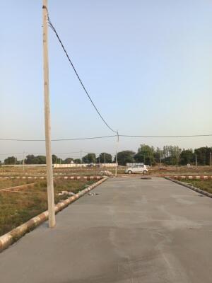 Residential land / Plot in Mandhana, Kanpur