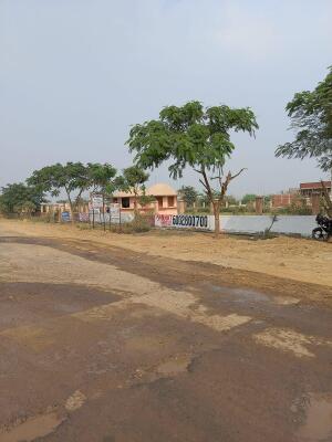 Residential land / Plot in Block L Sector-20 Yamuna Expressway, Greater Noida