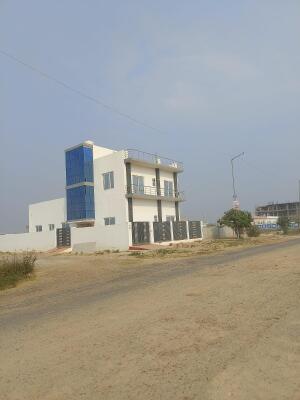 Residential land / Plot in Block L Sector-20 Yamuna Expressway, Greater Noida