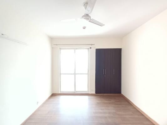 3 BHK Flat in Sector 110, Noida