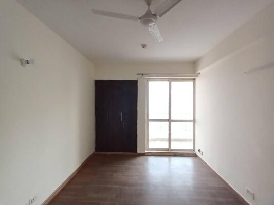 3 BHK Flat in Sector 110, Noida