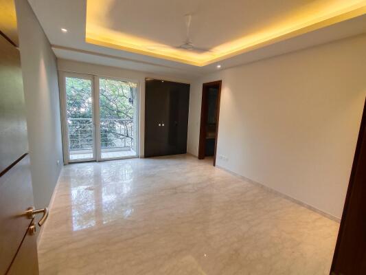 4 BHK Independent Builder Floor in Anand Niketan, Delhi