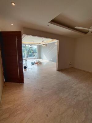 4 BHK Independent Builder Floor in Anand Niketan, Delhi