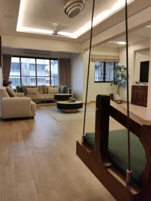 3 BHK Flat in Juhu, Mumbai