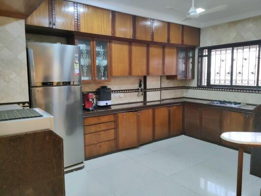 3 BHK Flat in Juhu, Mumbai
