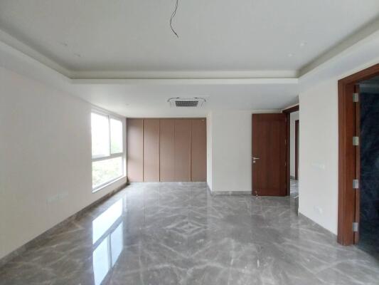 4 BHK Independent Builder Floor in New Friends Colony, Delhi