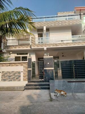 6 Bedroom House in Gomti Nagar, Lucknow
