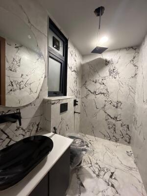 4 BHK Independent Builder Floor in Nirvana Country, Gurgaon