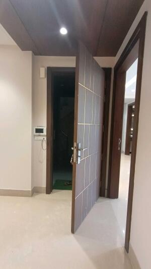 4 BHK Independent Builder Floor in DLF Phase 2, Gurgaon
